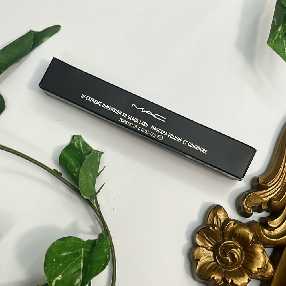 NEW Mac Extreme Dimension 3D Black Lash Mascara